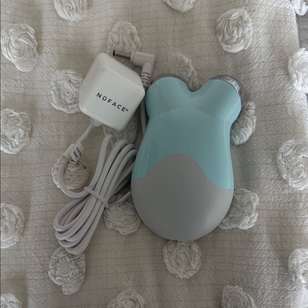 NuFACE Mini Microcurrent Facial Device in Mint and Gray with Charger